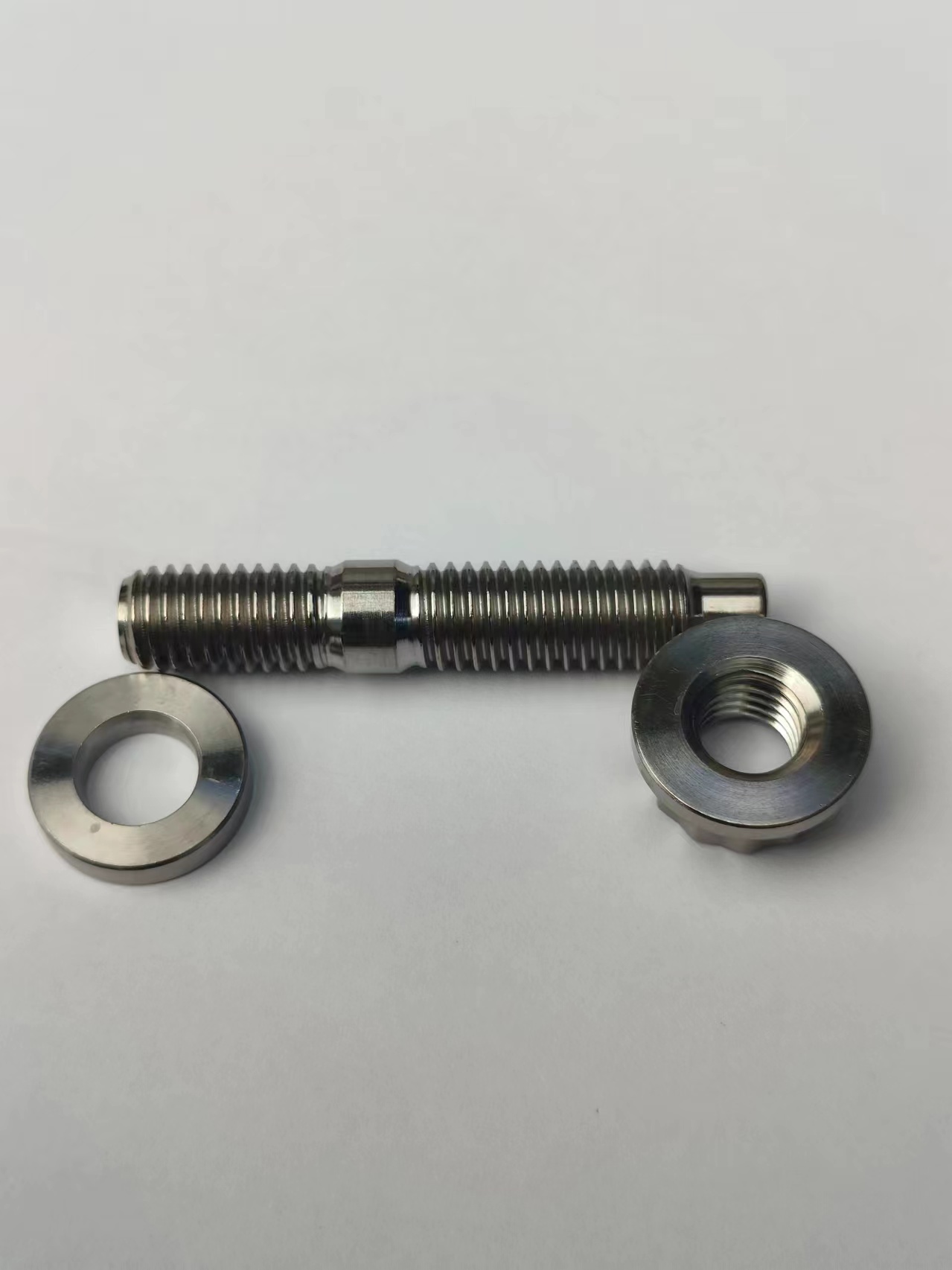 Introduction to titanium screw processing technology!